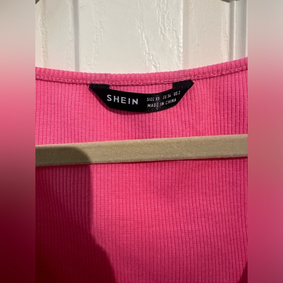 SHEIN Crop tank top - Picture 3 of 3